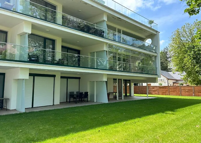 Bauhaus Dream Deluxe T *