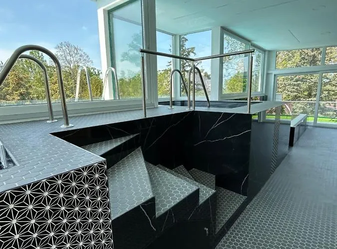 Bauhaus Dream Deluxe T *